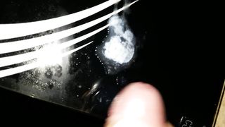 Chi vuole un po di sborra?