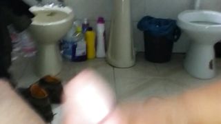 SEGA E SBORRATONA NEL FAZZOLETTO!!