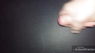 Sborro pensando di leccare una fica bagnata