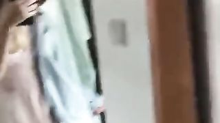 La troia rumena mi manda un video