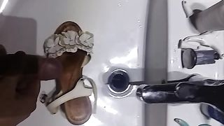 Mi sego con le ciabatte di Cristina