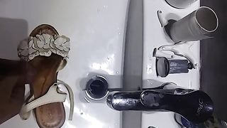 Mi sego con le ciabatte di Cristina