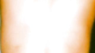 Lui va al bar... io mi scopo la sua tipa !