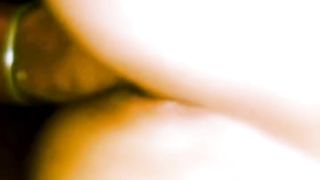 Lui va al bar... io mi scopo la sua tipa !