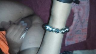 Eva TROIA ROMANA sborrata sui piedi