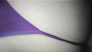 Eva inculata da un bel cazzo con sborrata su piedi e calze