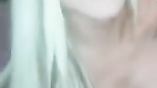 A scuola di sesso con Noemi la pompinara romana!