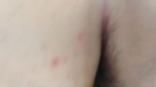 Su e giù tra le chiappone della moglie