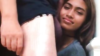 Cazzo enorme in bocca a una gran figa