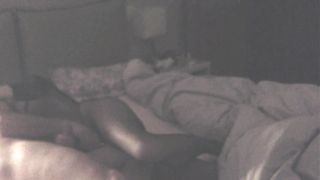 Il vibratore fra le cosce