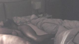 Il vibratore fra le cosce