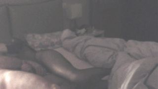 Il vibratore fra le cosce