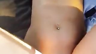 Coppia scopa in auto