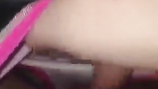 Diciottenne si masturba la figa pensandomi