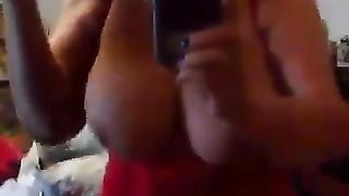 Anteprima del video: Selfie matura tettona