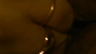 Si masturba e gode per me