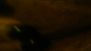 Si masturba e gode per me