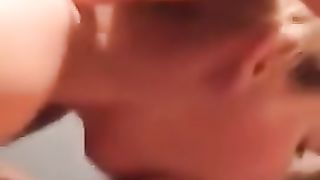 Bel servizietto a un cazzo grosso