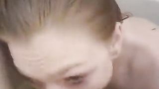 Coppia italiana lo fa nella vasca da bagno