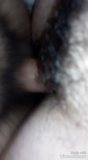 La sua patatina pelosa vi piace...