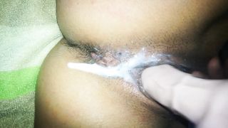 La mia troia si masturba