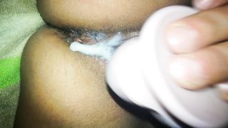 La mia troia si masturba