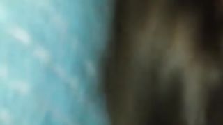 Io da BULL sotto le coperte con la moglie del cornuto