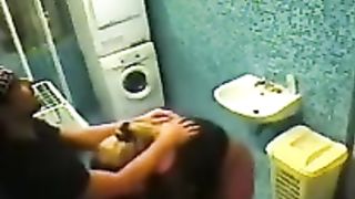 Video porno -  rossa succhia