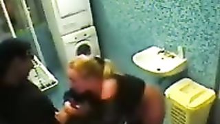 Video porno -  rossa succhia