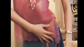 Anteprima del video: Striptease fatto in casa