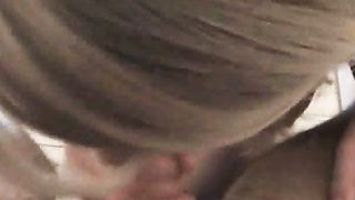 Calda stripper bionda