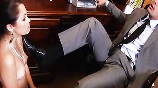 Video porno - segretaria culona