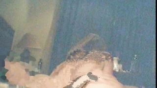 Le succhia il clitoride