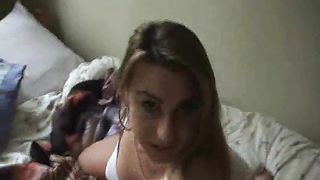 Video porno - rossa succhia belini