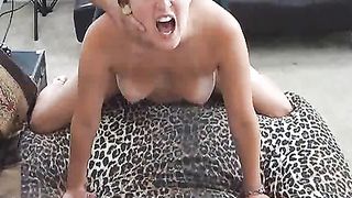 Teen amatoriale carina con le lentiggini