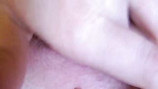 Bella fica rosa masturbata