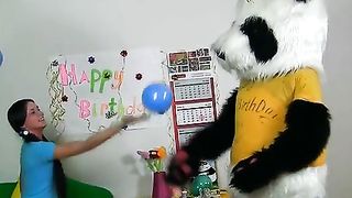 Teenager americana fa pompino alla mascotte