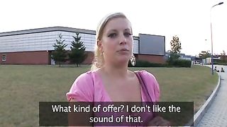 Ragazza formosa si fa scopare per 100 dollari