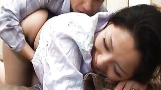 Milf tettona giapponese