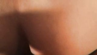 Ragazza incinta fa pompino POV