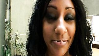 Prostituta nera dalle mega poppe