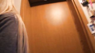 Anteprima del video: Aspirante segretaria succhia cazzi