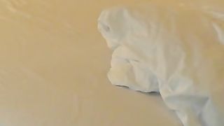 Scopo la moglie del cornuto....e lui impotente ci osserva...