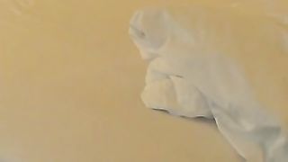 Scopo la moglie del cornuto....e lui impotente ci osserva...