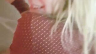 Anteprima del video: Biondina scopata da un cazzo nero nero