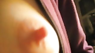 Anteprima del video: Che capezzoli grossi hai!