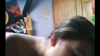 Pompino a un grosso cazzo