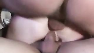 Bella zia matura in orgia