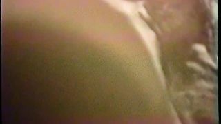 Il capo di mio marito mi ha rasato la figa