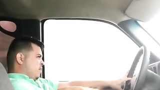 Uomo microdotato fa sesso con la fidanzata